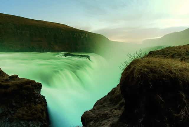 数藏圈的一匹黑马——火兔“FIRE BUNNY”